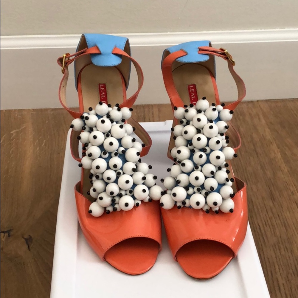 Leal Daccarett Sandals. Size 39
